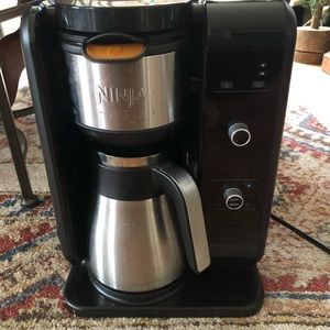 Ninja Hot and Cold Brewed System, Auto-iQ Tea and Coffee Maker with steel carafe